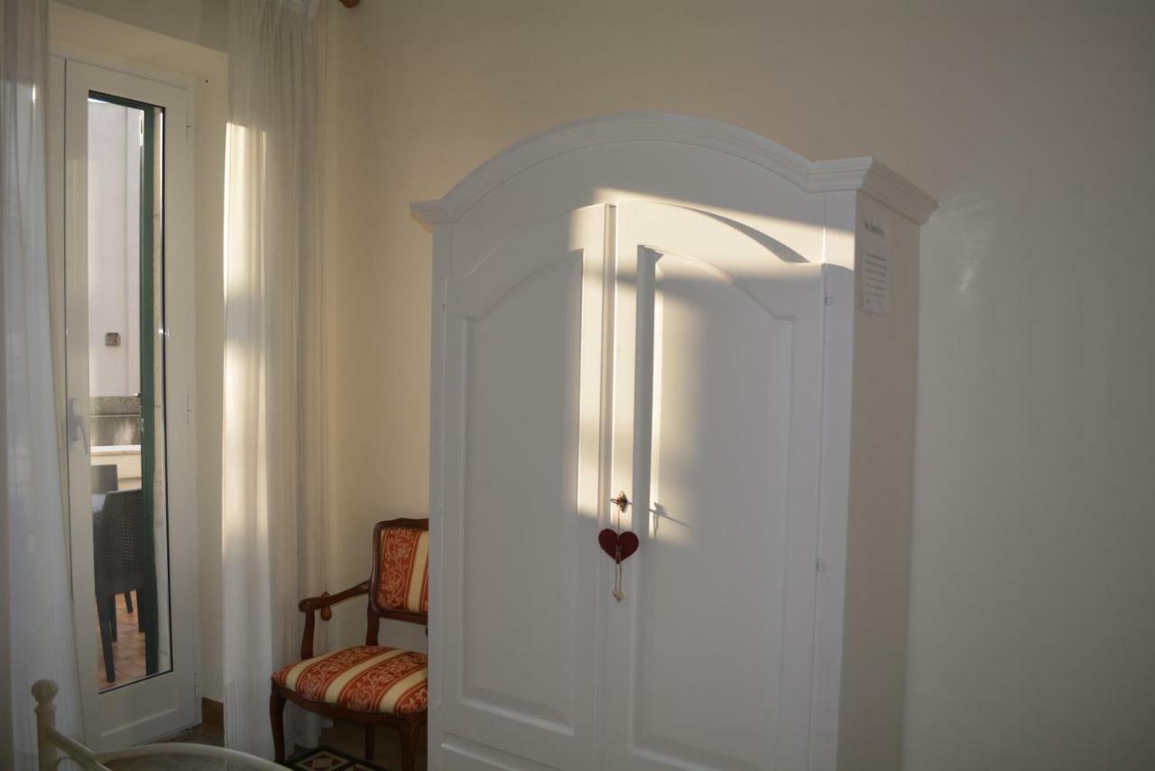 オストゥーニ Casa Il Campanileヴィラ エクステリア 写真