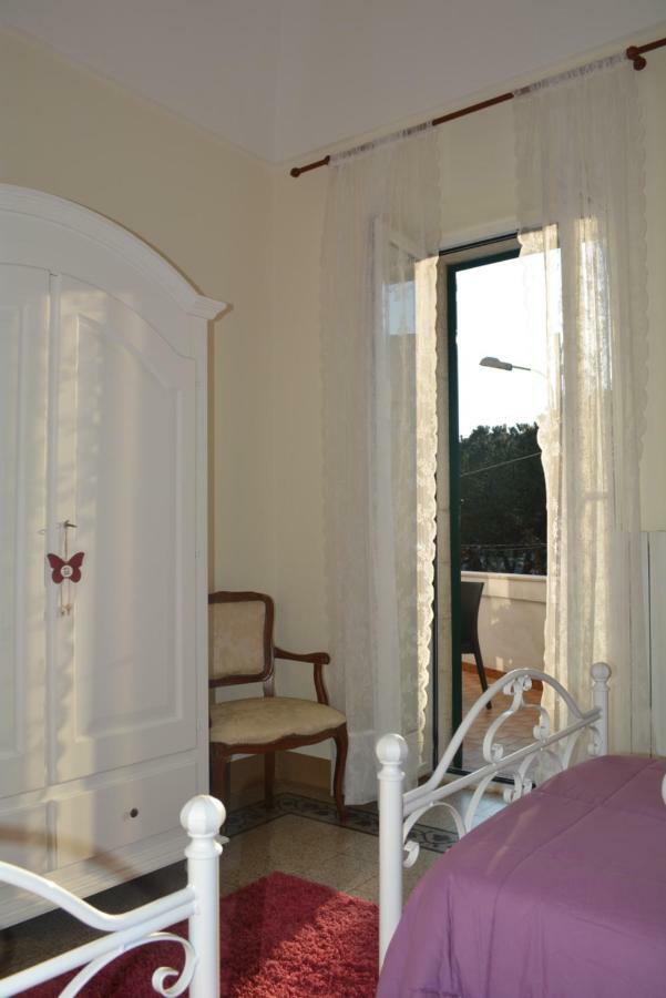 オストゥーニ Casa Il Campanileヴィラ エクステリア 写真